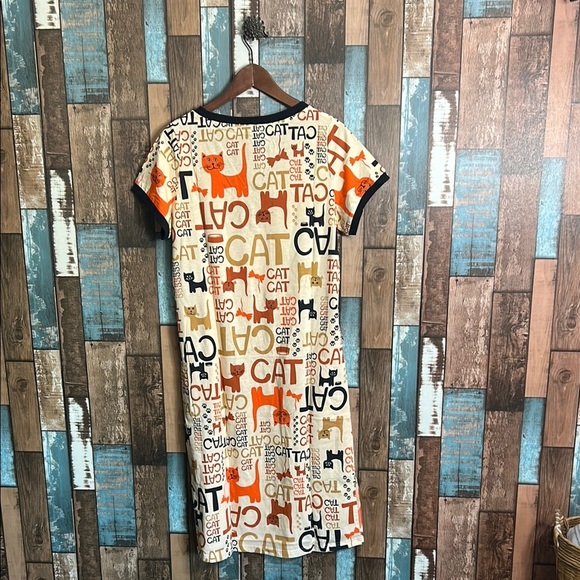 Graphic Print Short Sleeve cat nightgown small - Picture 14 of 16
